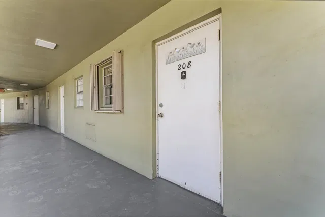 Unit 208 photo 27