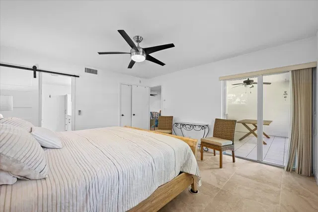 Unit 249 photo 17