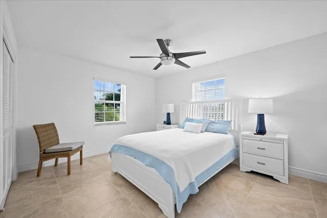 Unit 249 photo 20
