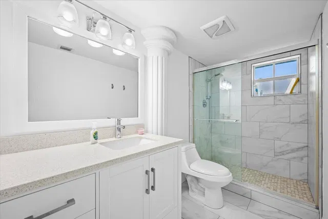 Unit 249 photo 21