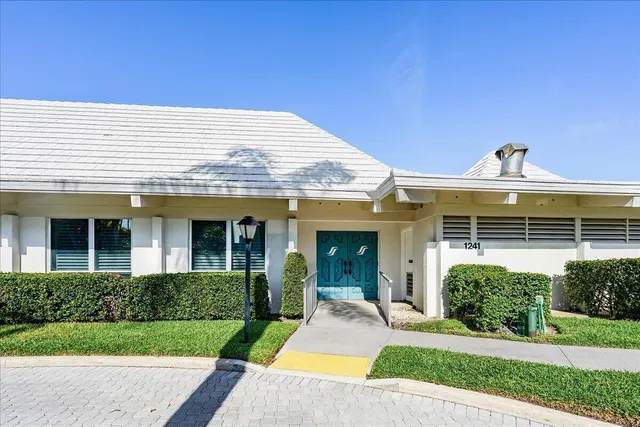Unit 249 photo 30