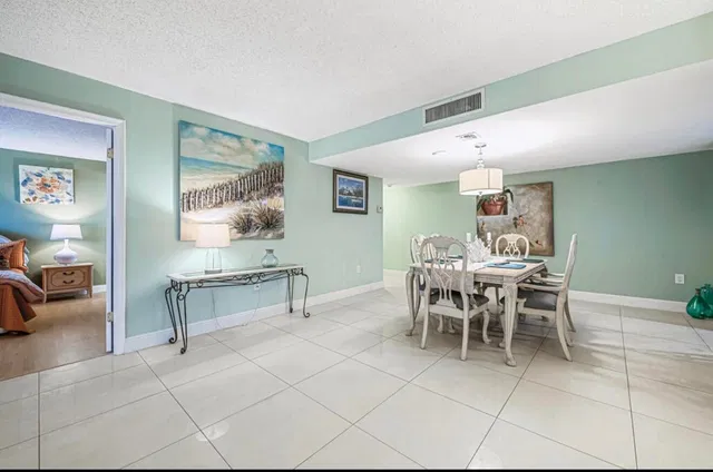 Palm Beach House Unit 203 photo 5