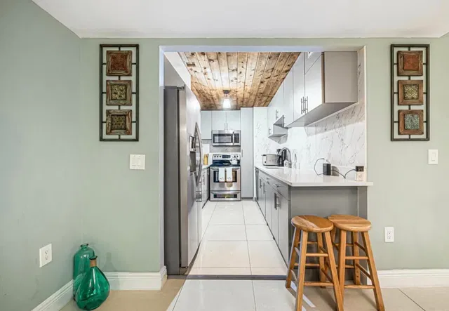 Palm Beach House Unit 203 photo 11