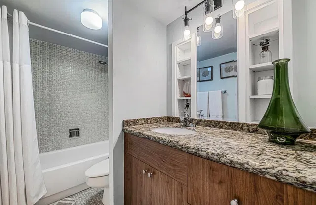 Palm Beach House Unit 203 photo 16