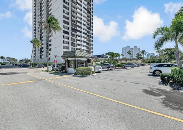 Palm Beach House Unit 203 photo 29