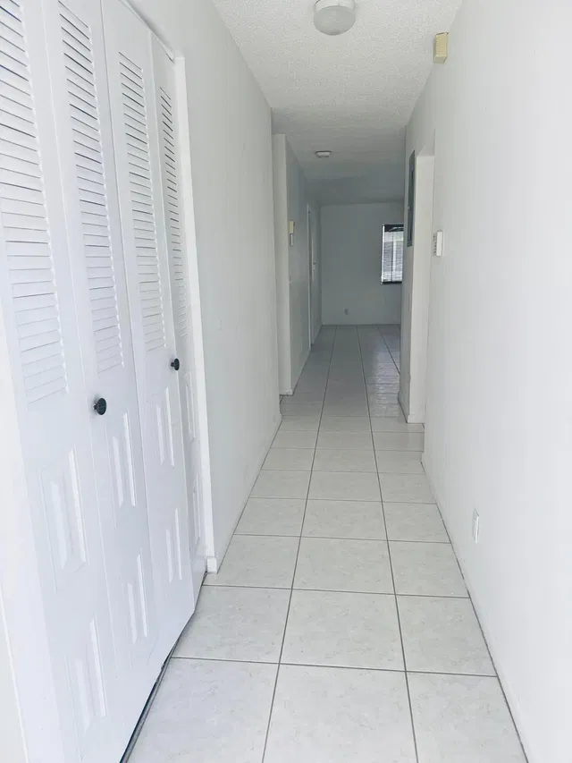 Residence photo 2