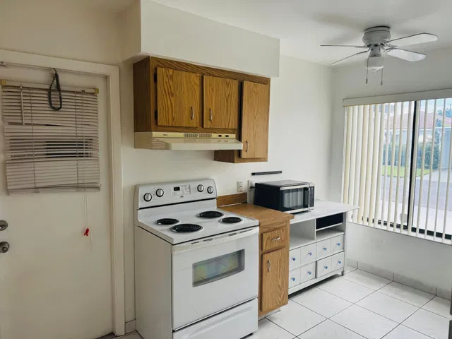 Residence photo 4