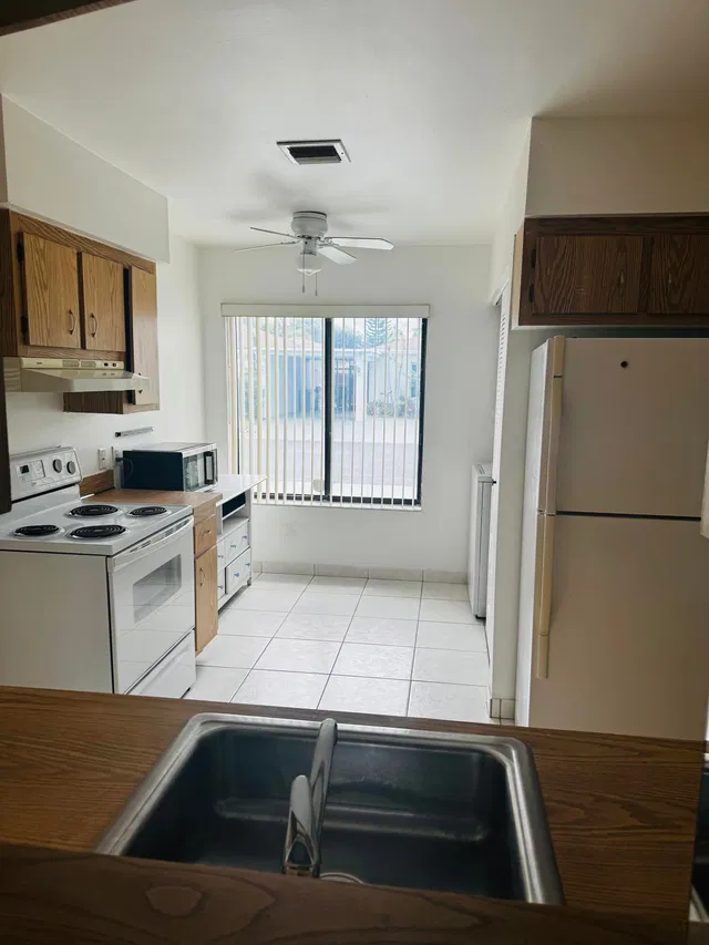 Residence photo 16