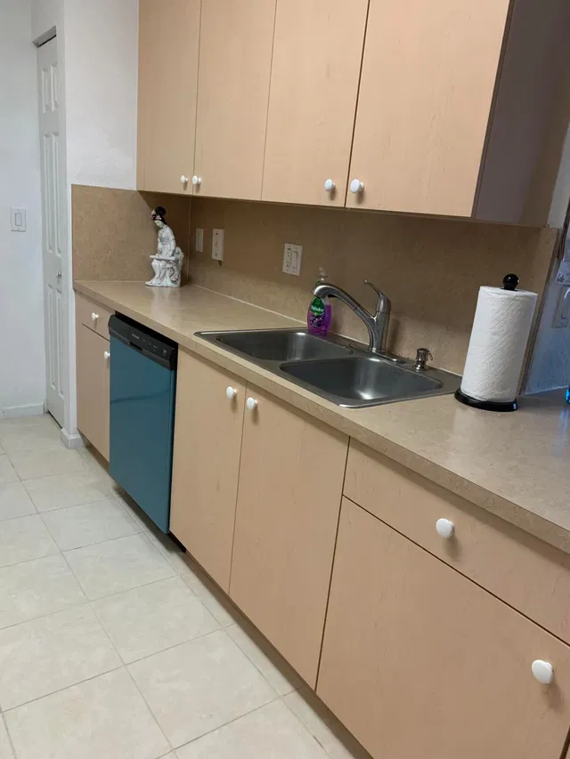 Unit 106 photo 7