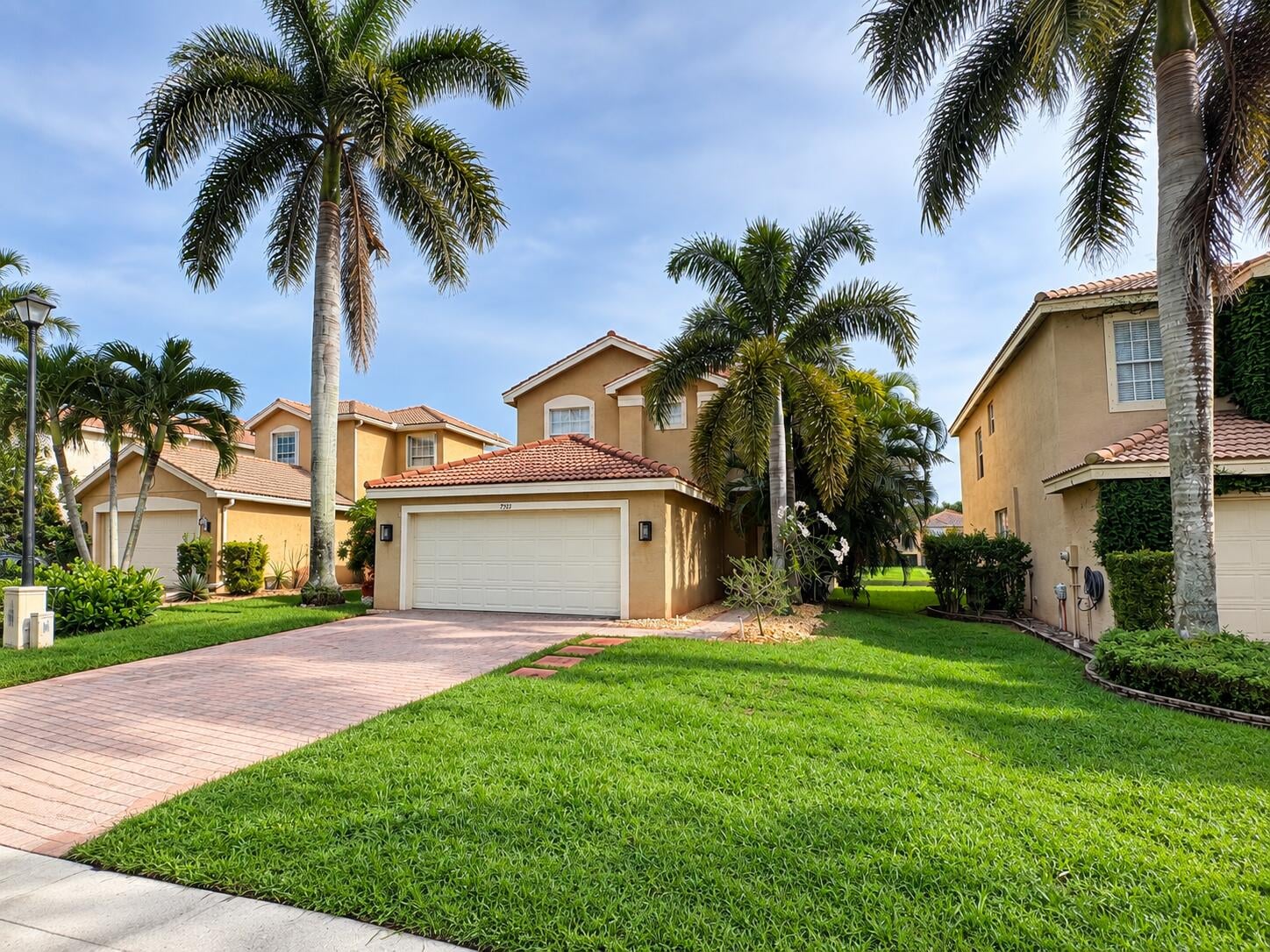 Residence photo 2