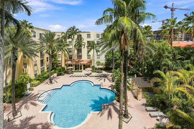 Courtyards in Cityplace Unit 412 photo 2