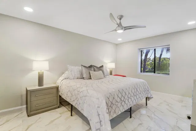 PGA National Palm Beach Gardens Unit 202 photo 9