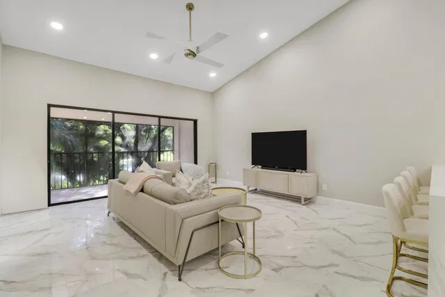PGA National Palm Beach Gardens Unit 202 photo 20