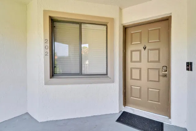 PGA National Palm Beach Gardens Unit 202 photo 26