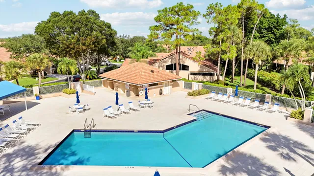 PGA National Palm Beach Gardens Unit 202 photo 29