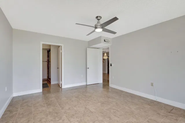 Unit 104 photo 12