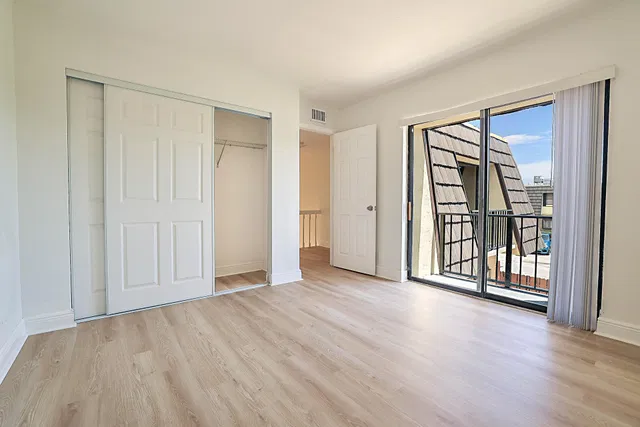 Residence photo 20