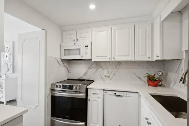 South Palm Beach Unit 2050 photo 12