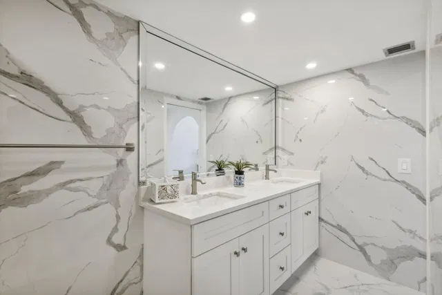 South Palm Beach Unit 2050 photo 25