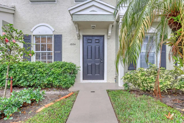 Residence photo 2