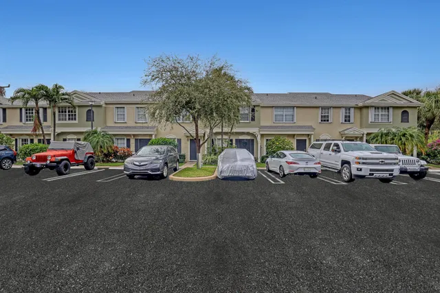 Residence photo 5