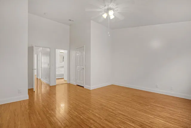 Residence photo 18