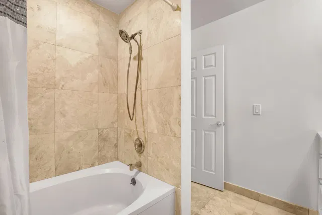 Residence photo 21