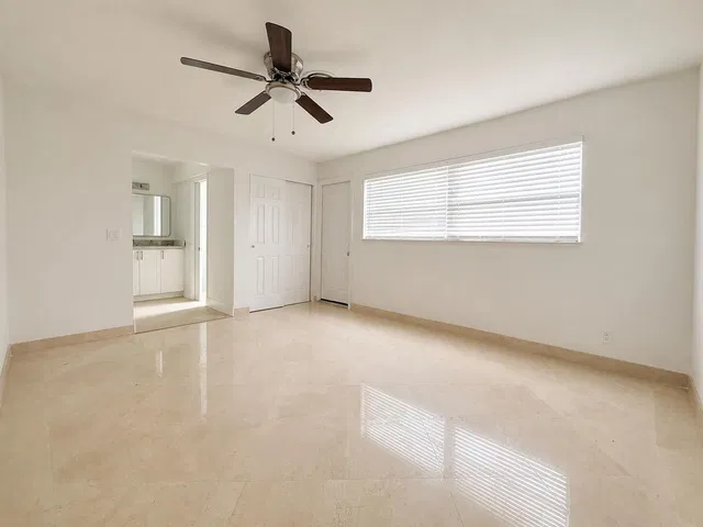 Residence photo 14