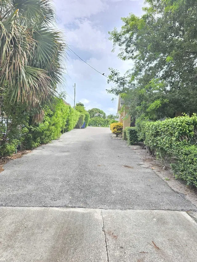 Village of North Palm Beach Unit 6 photo 2