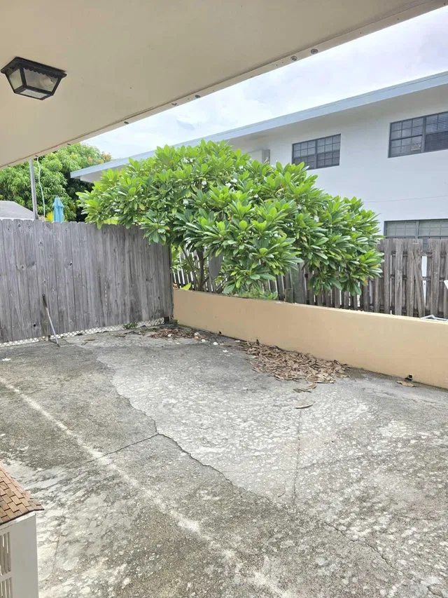 Village of North Palm Beach Unit 6 photo 4