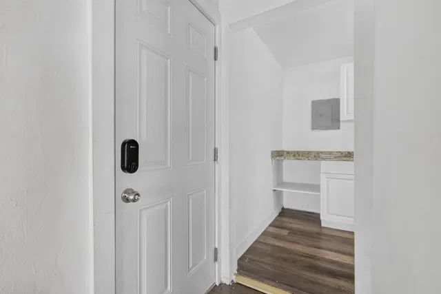 Unit 6 photo 28