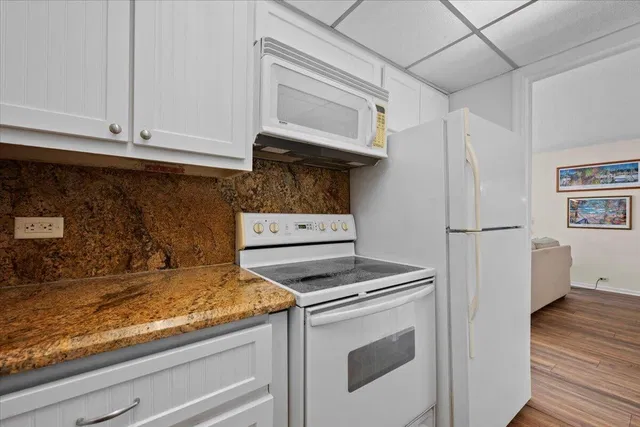  Unit 304 photo 19