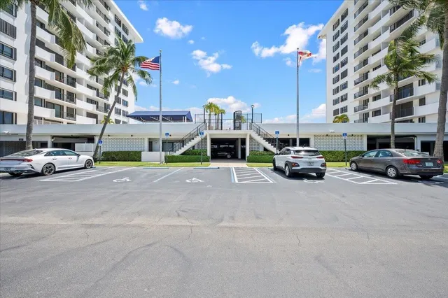  Unit 304 photo 20