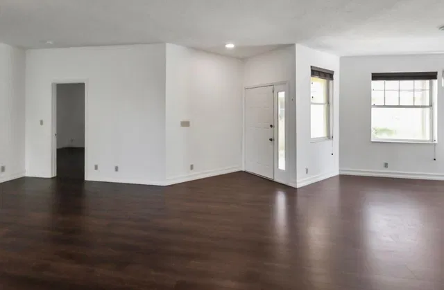 Residence photo 17