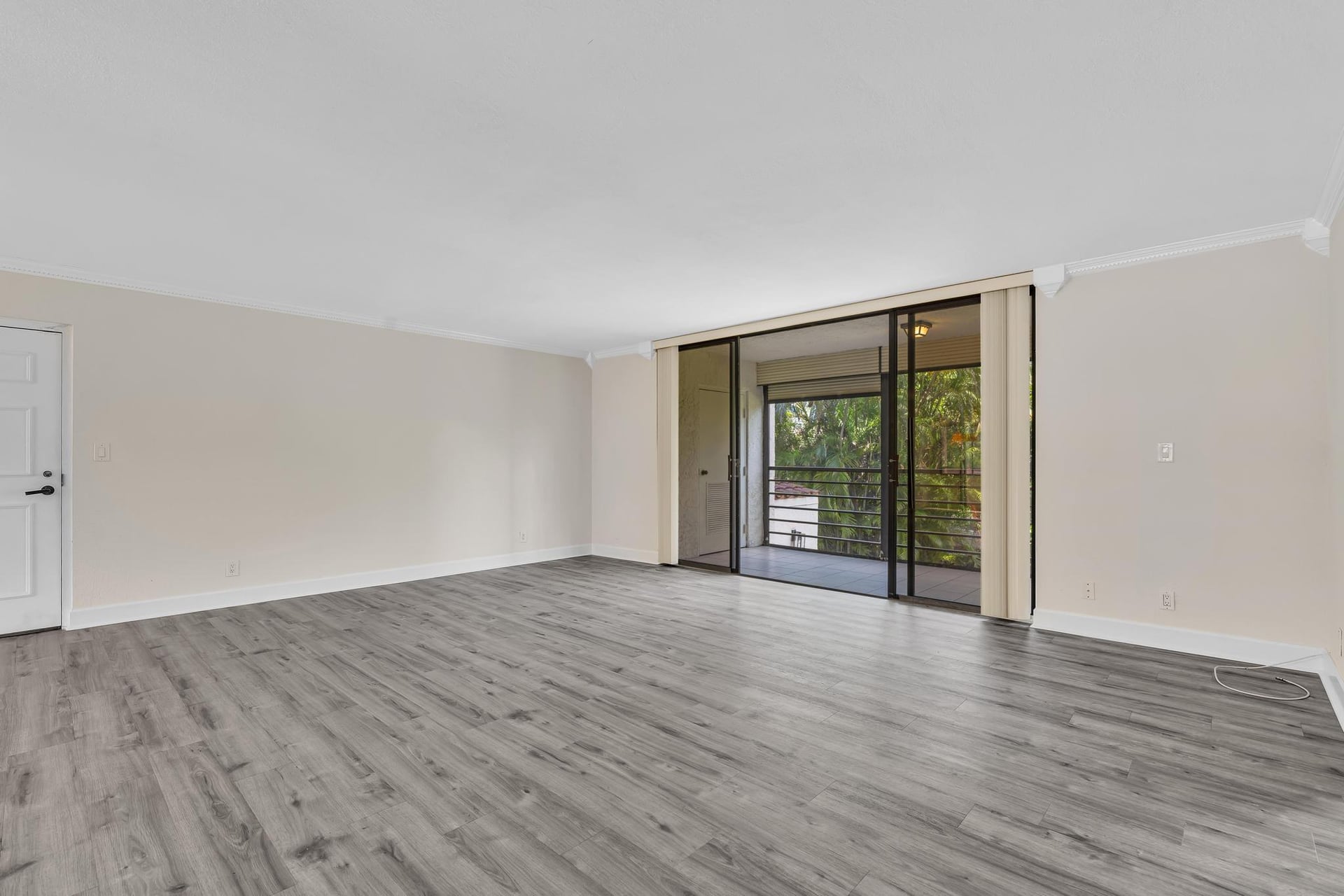 Unit 202 photo 15