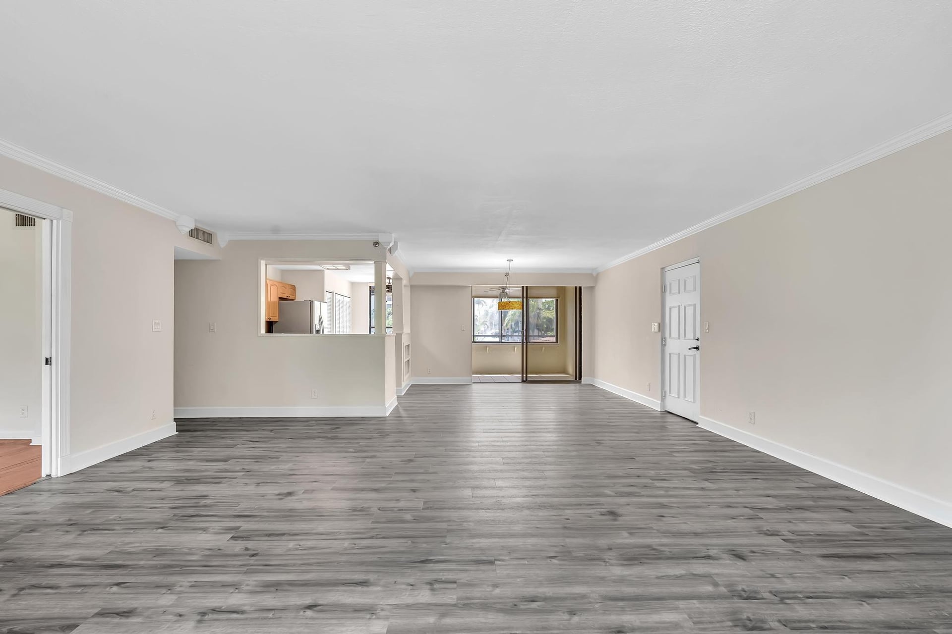 Unit 202 photo 16