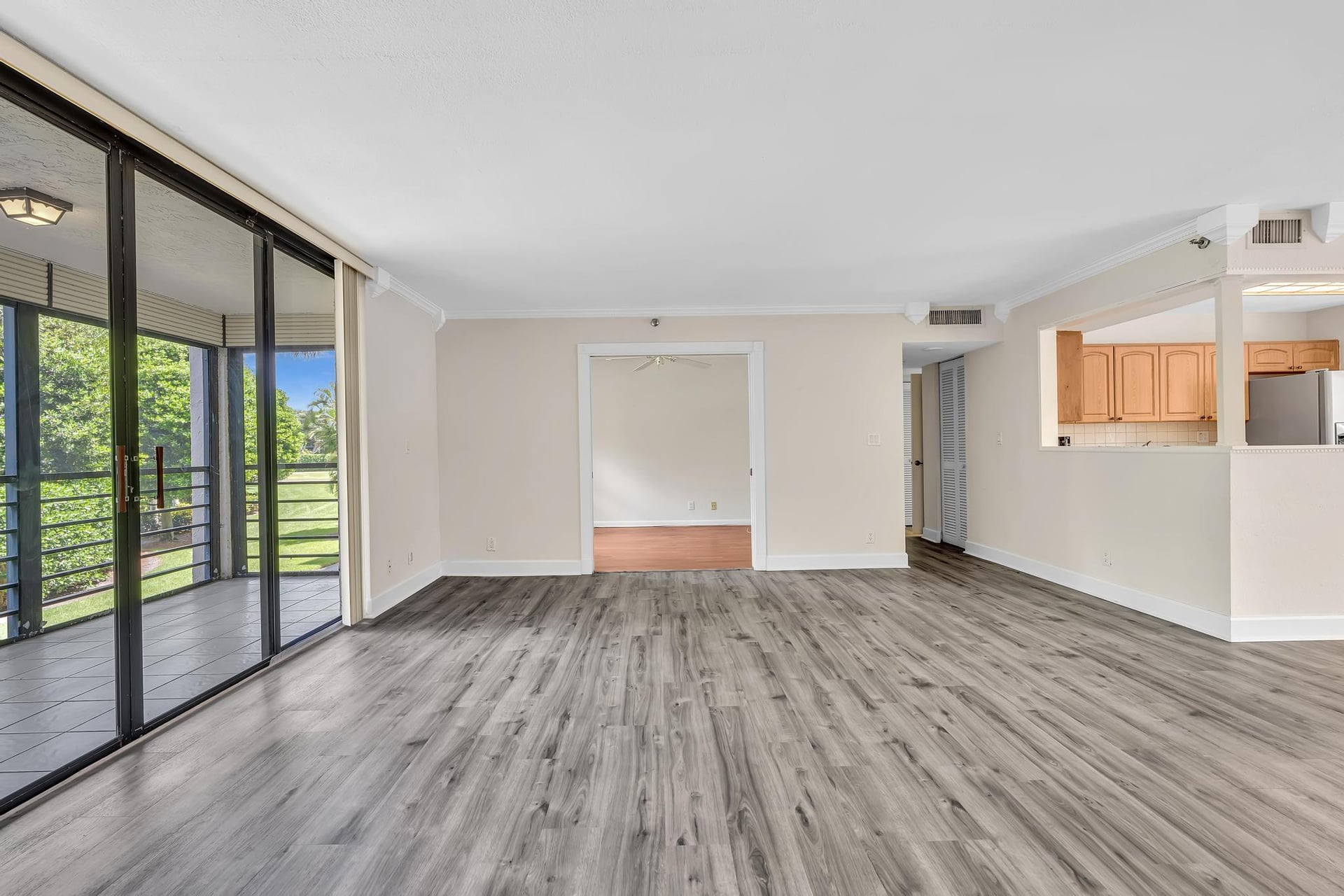 Unit 202 photo 20