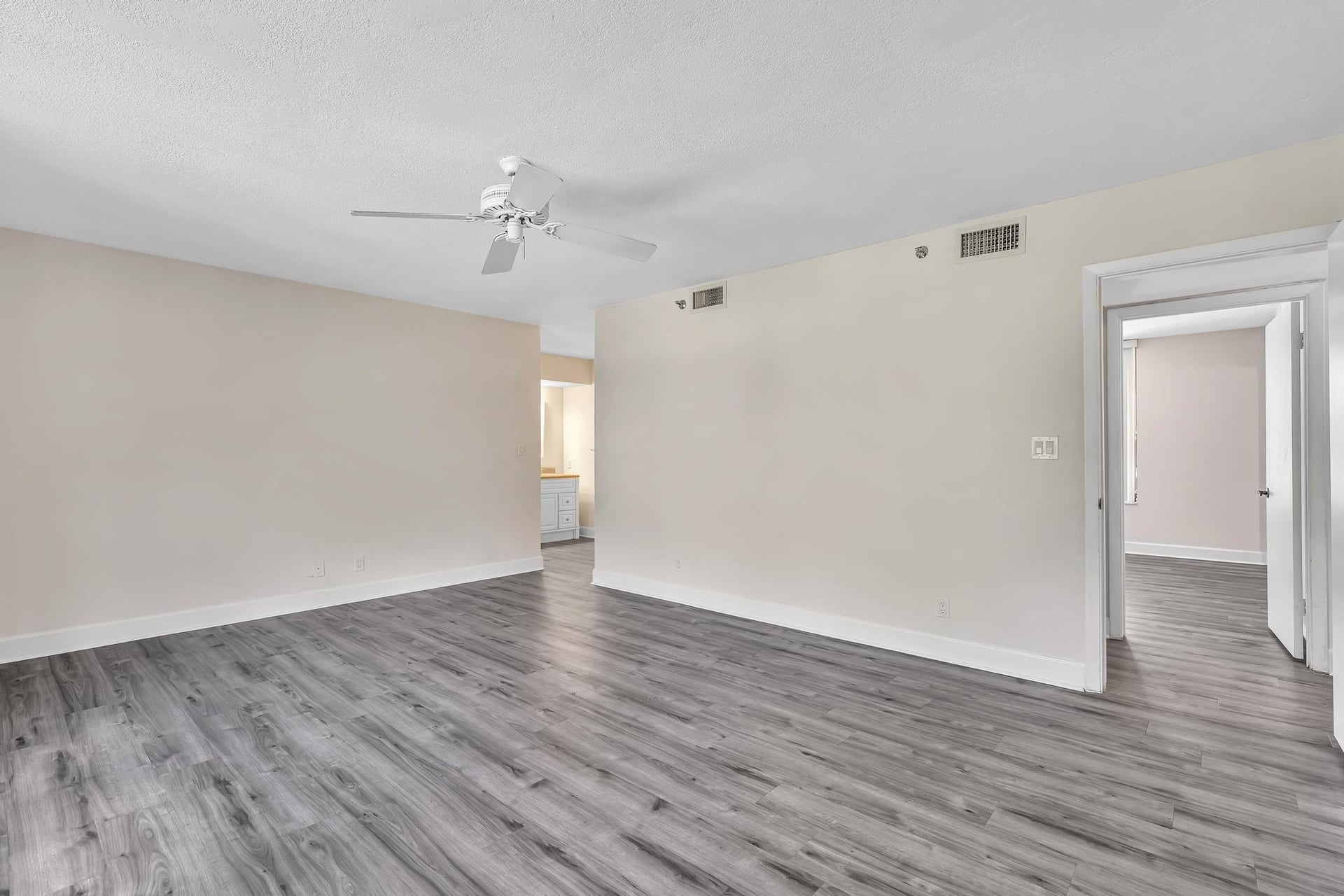 Unit 202 photo 38