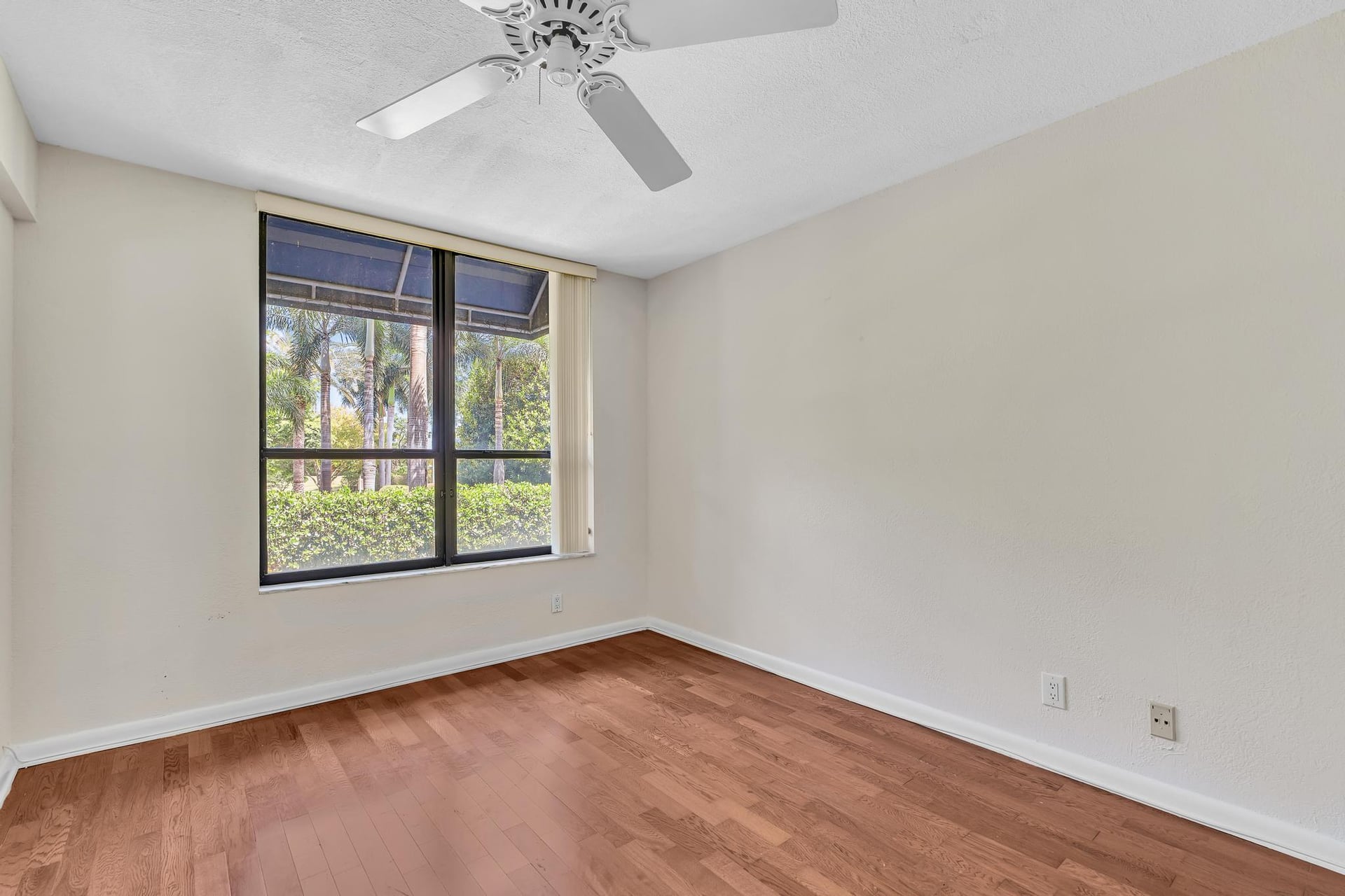 Unit 202 photo 46