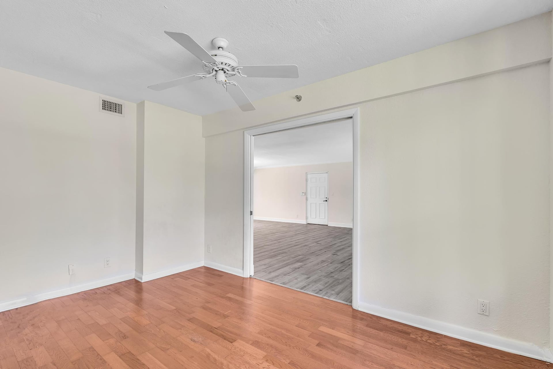 Unit 202 photo 48