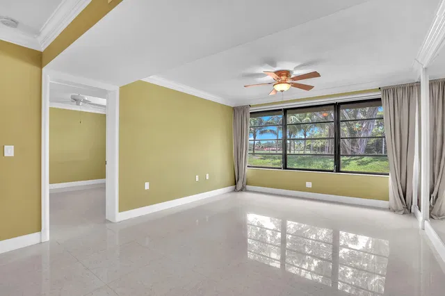 Unit 105 photo 11