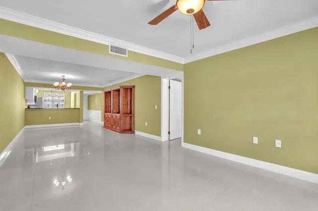 Unit 105 photo 12