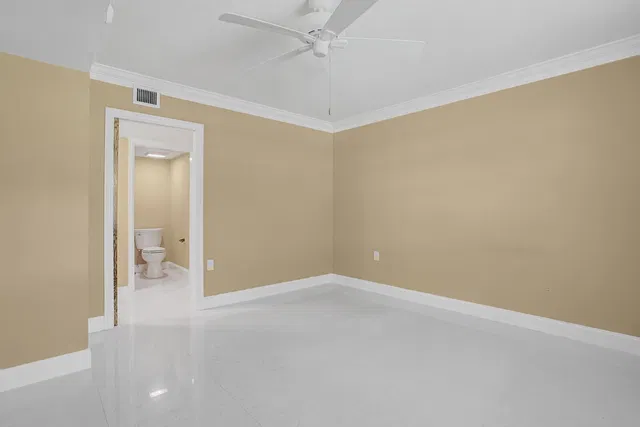 Unit 105 photo 20
