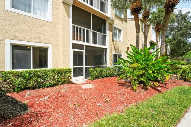 Unit 8106 photo 20