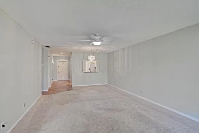  Unit 212d photo 4
