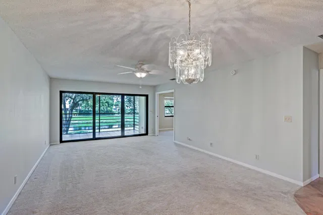  Unit 212d photo 6