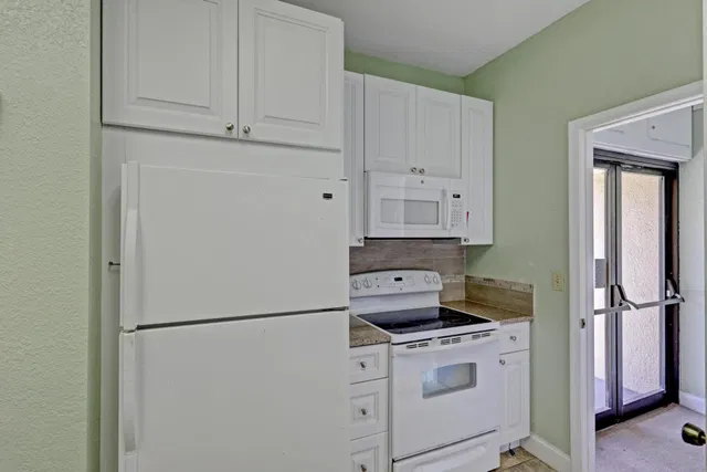  Unit 212d photo 36