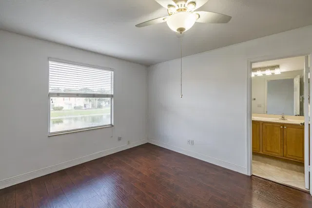 Residence photo 6