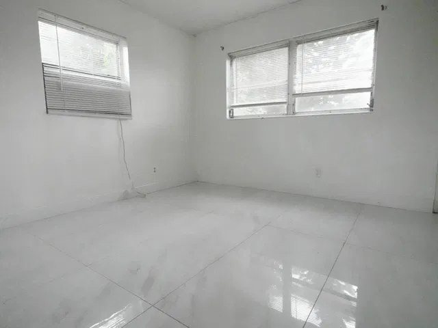 West Palm Beach Residence photo 5