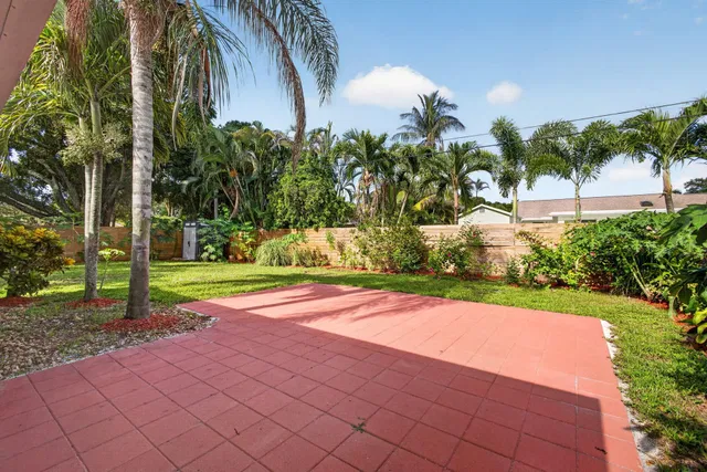  Residence photo 28